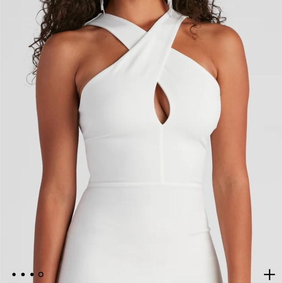 White cross top dress - Picture 4 of 7